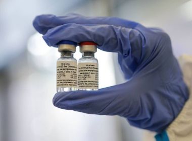 Após críticas, Rússia diz que vai testar vacina contra coronavírus em 40 mil