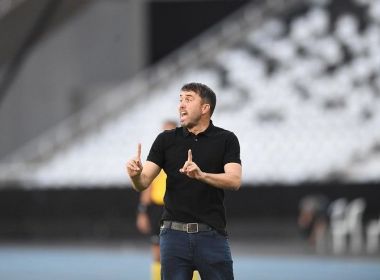 Coudet adapta estilo no Inter e destoa de técnicos estrangeiros no Brasil