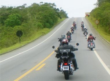 Bolsonaro defende isenção de pedágio a motos em novas concessões rodoviárias