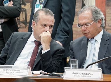Irritado, Bolsonaro pretende repreender Rogério Marinho por críticas a Guedes