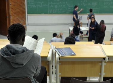 Faculdades particulares têm 1% de cursos com nota máxima no Enade 2019