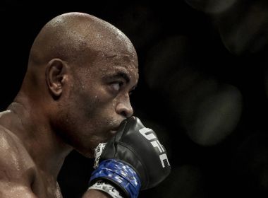 Anderson Silva perde luta que pode ter sido sua despedida
