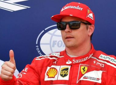 Raikkonen supera Vettel e Hamilton, bate recorde e larga na pole na Itália