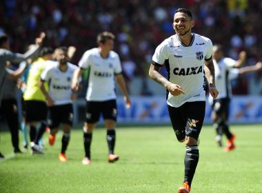 Com gol no fim, Ceará bate o Flamengo e cala mais de 50 mil pessoas no Maracanã