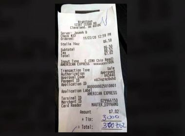Cliente deixa gorjeta de R$ 15,6 mil a funcionários de restaurante fechado por Covid