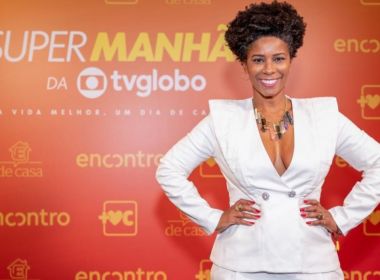 Giro: Joias de Carlos Rodeiro voltam à Globo através da apresentadora do É de Casa, Rita Batista