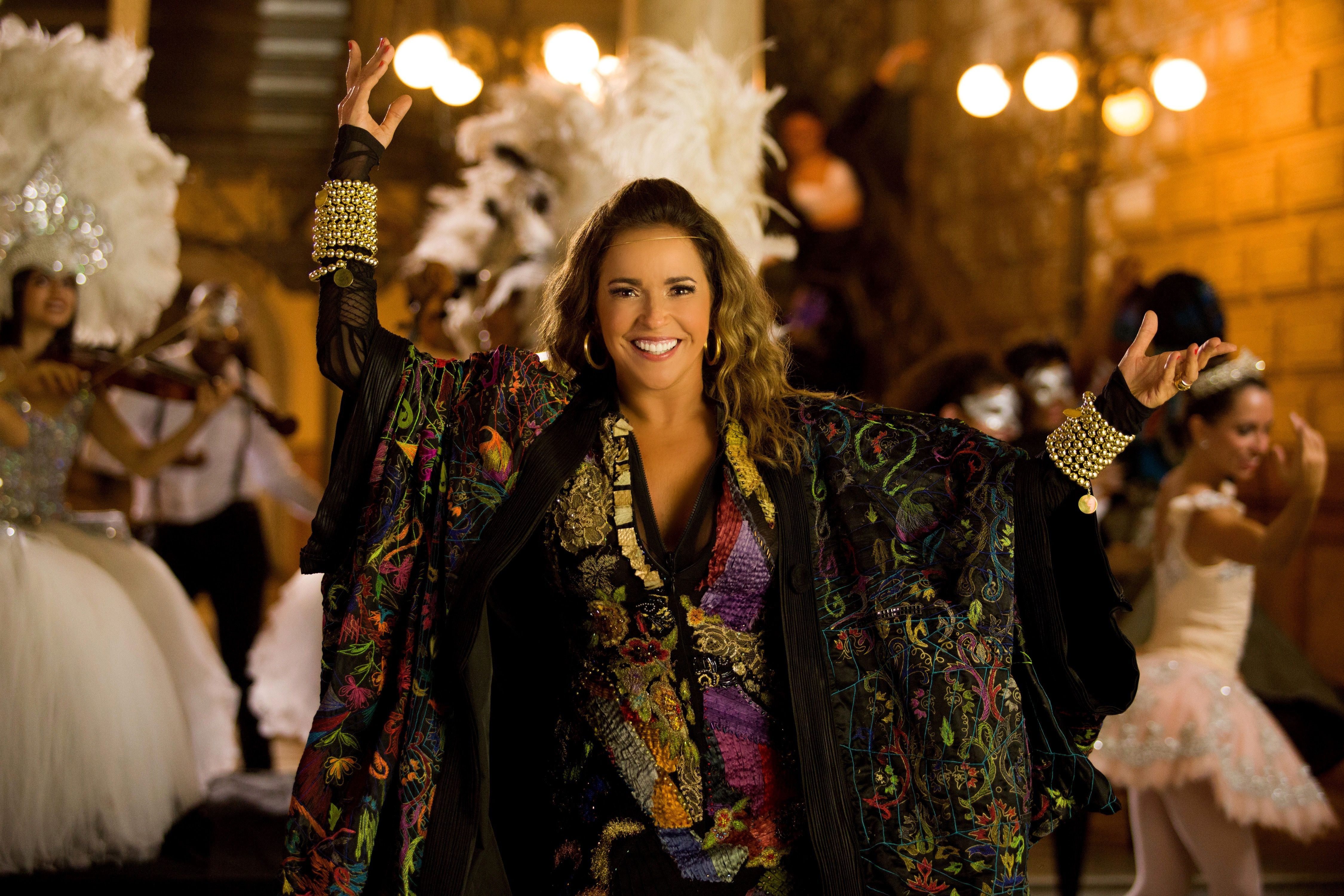 Daniela Mercury participa da gravação de samba-enredo que concorre a hino da Mangueira para 2027