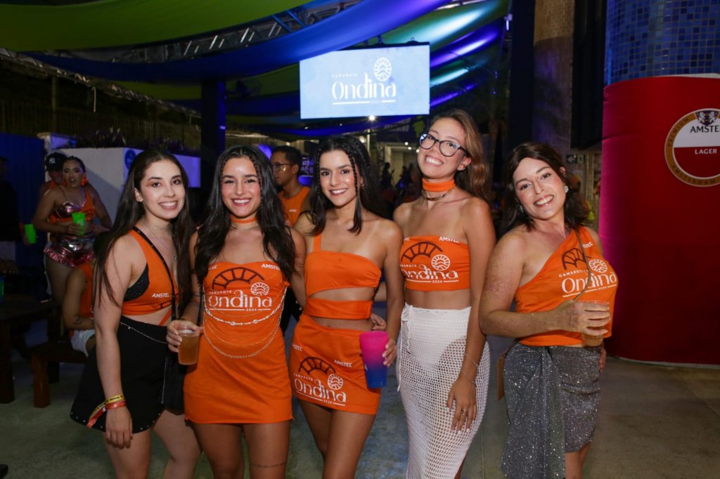 Camarote Ondina reÃºne personalidades nesta segunda-feira (12)