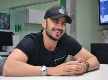De volta ao cenário musical, Nata do Samba apresenta novo cantor e ...