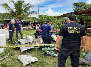 Últimos destroços de avião que vitimou Gabriel Diniz são recolhidos por moradores locais