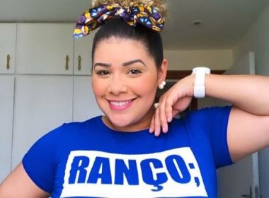 Gorda, Aila Menezes posa nua e fala de aceitação: 'Incentivo que as mulheres se libertem'; veja