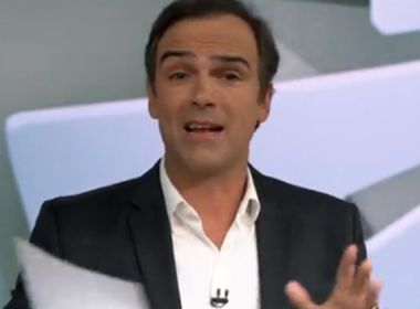 Vídeo: Tadeu Schimidt se emociona ao dar adeus ao Fantástico: 'Orgulho dessa equipe'