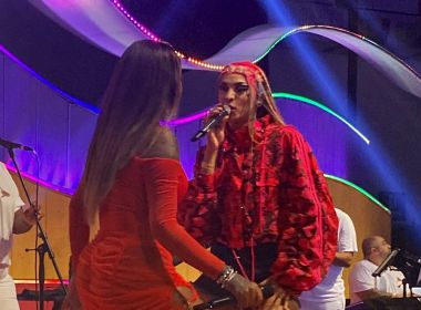 Pabllo Vittar faz aparição surpresa em show de Ludmilla após cantar com Anitta em São Paulo