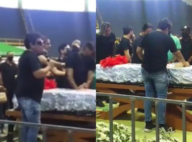 VÍDEO: Daniel Diau emociona fãs ao cantar sucesso da Calcinha Preta na voz de Paulinha