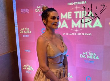 Cleo participa de pré-estreia de seu novo filme em Salvador e conta sobre projetos