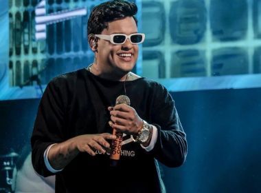 Thiago Aquino relembra trajetória e revela sonho de tocar em trio elétrico 