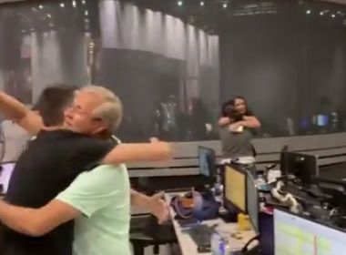 Bolsonaristas acusam Globo de celebrar 'virada de Lula' após vídeo da redação viralizar