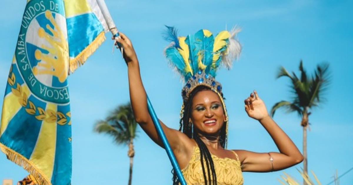 De 'sala de aula' para a folia: Unidos de Itapuã revive o samba e conquista o Carnaval de Salvador!