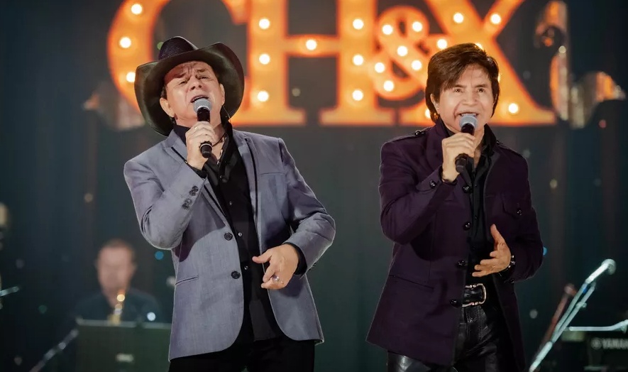 'Evidências' é a música mais tocada em shows no Brasil em 2025; Simone Mendes aparece em lista