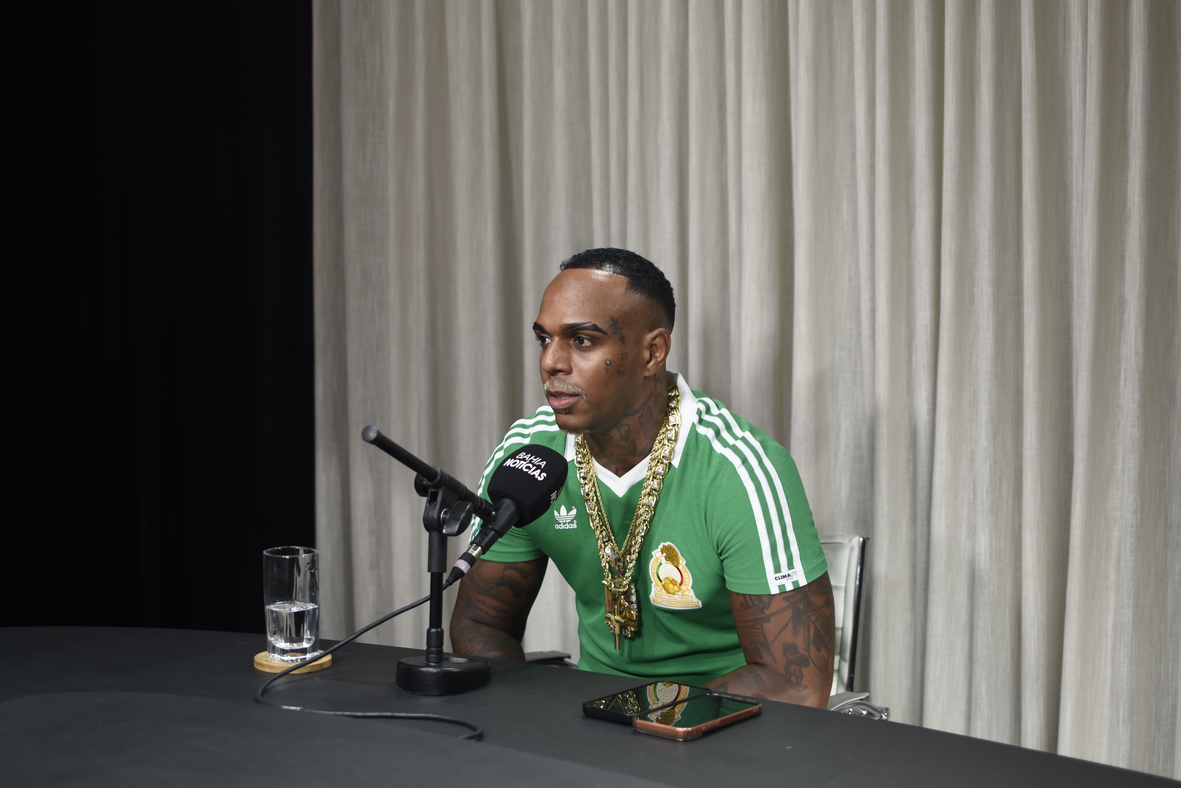 Oh Polêmico comenta sobre valorização do pagodão e luta contra racismo: “Respeito não é um favor”