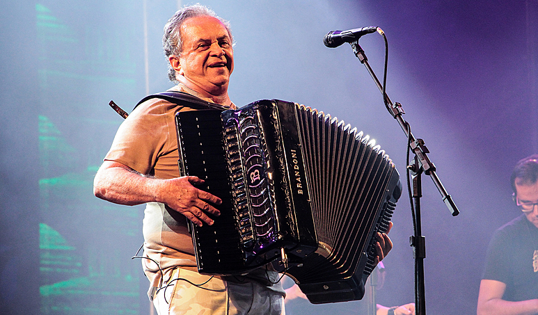 Destaque do São João em 2026, Rey Vaqueiro teve aumento de 76,7% no cachê; artista fará 19 shows na Bahia 11 Flávio José