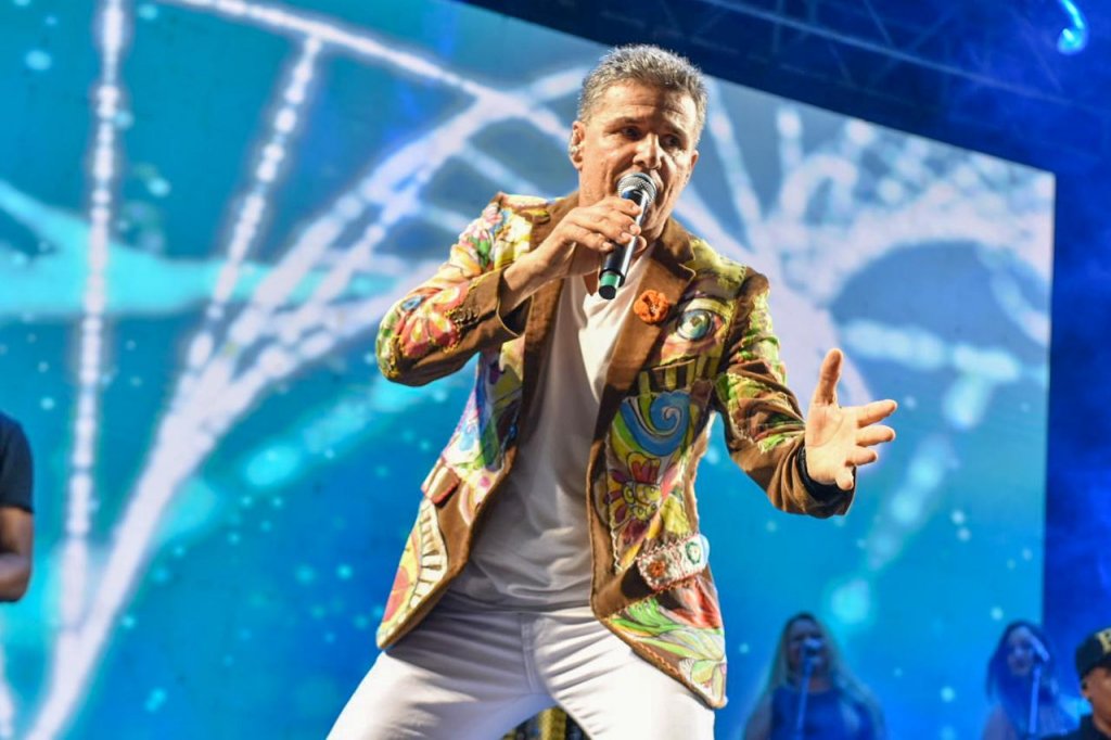 Del Feliz fala sobre missão de defender o forró antes de show no Pelourinho: "É uma responsabilidade bacana" 5 Del Feliz durante entrevista