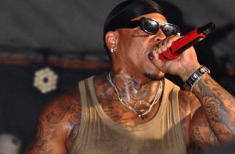 Ex vocalista do Black Style é preso em flagrante por violência doméstica contra mulher em Salvador