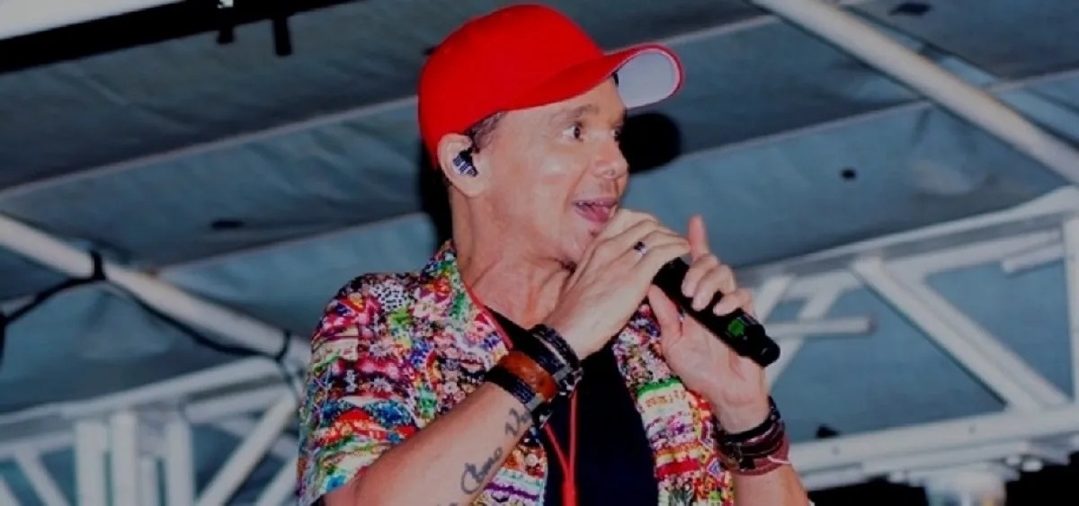 Publicação sobre missa de sétimo dia de Netinho traz data da morte do cantor grafada como 12+1