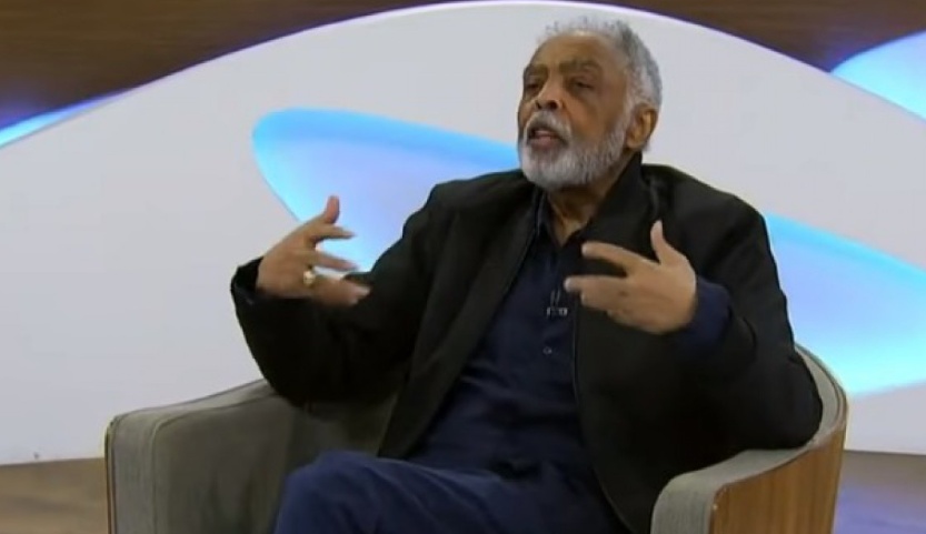 Gilberto Gil faz apelo nas redes sociais às vésperas do segundo turno: "É preciso batalhar"