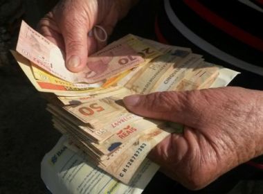 Aposentada consegue reaver pensão por ser filha solteira de funcionário público