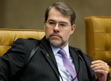 Próximo presidente do STF quer trocar auxílio-moradia por reajuste salarial