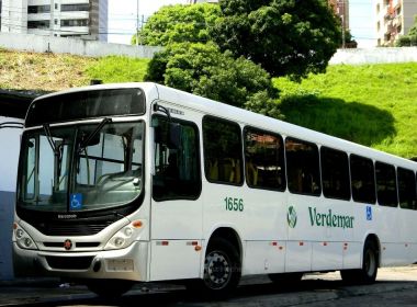 Homem que ‘traseirou’ em ônibus de Salvador recebe R$ 40 mil por braço preso em porta
