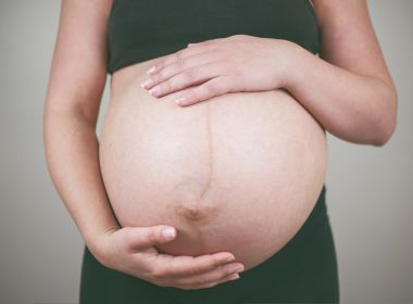 Médico é condenado por 'esquecer' de fazer laqueadura; mulher teve gravidez indesejada