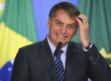 PGR dá parecer contra desbloqueio de jornalista em perfil de Bolsonaro