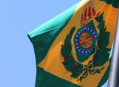 Fux obriga Tribunal de Justiça a retirar bandeira do Brasil império 