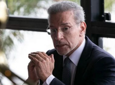Ex-senador Luiz Estevão e quatro agentes são condenados por supostas regalias 