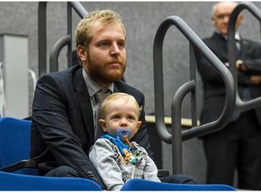 Advogado leva filho para sessão do STJ e chama a atenção de ministros
