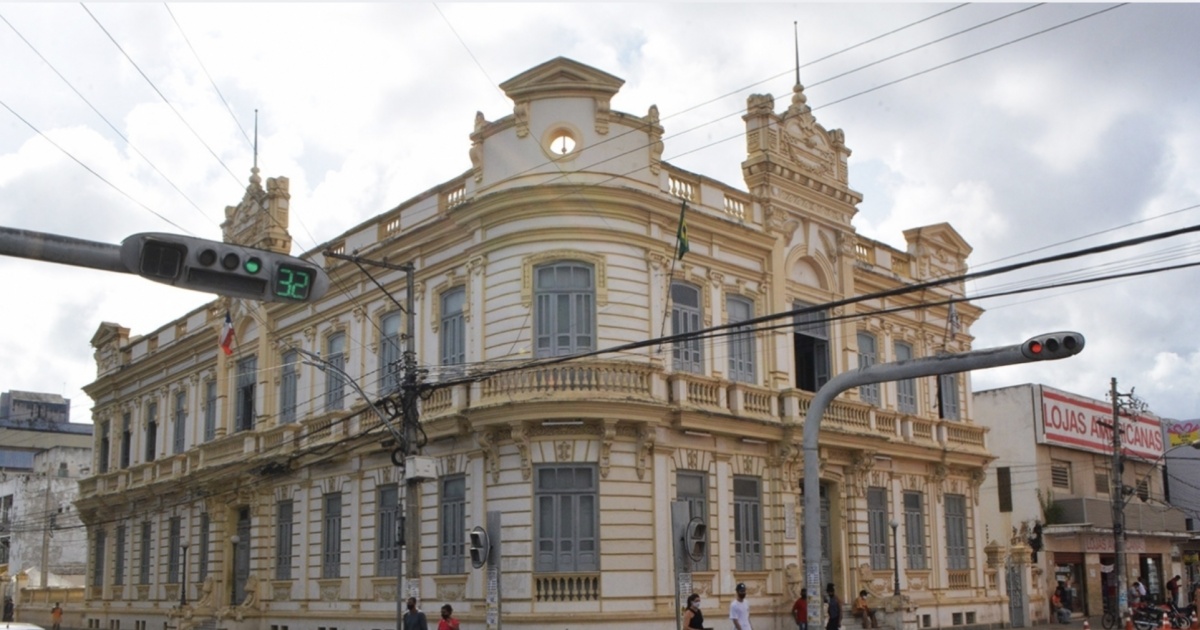 MP-BA dá cinco dias para Prefeitura de Feira de Santana publicar lista de reprovados e reabrir recursos em seletivo da educação