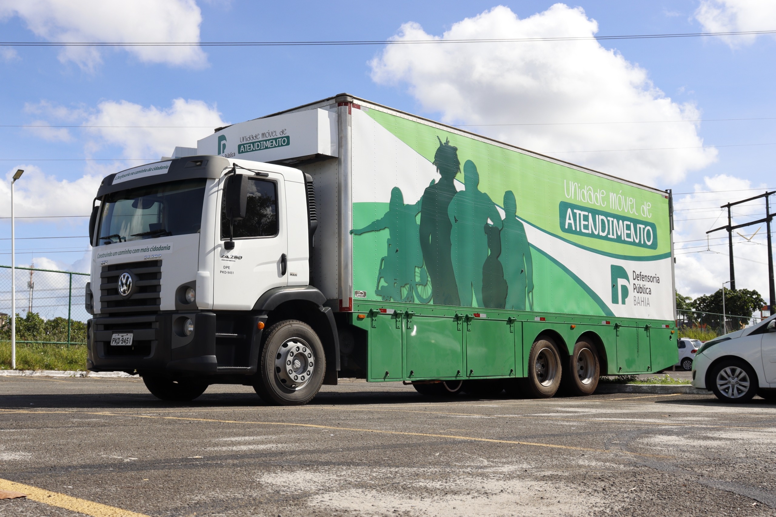 Unidade Móvel da Defensoria promove atendimento jurídico gratuito