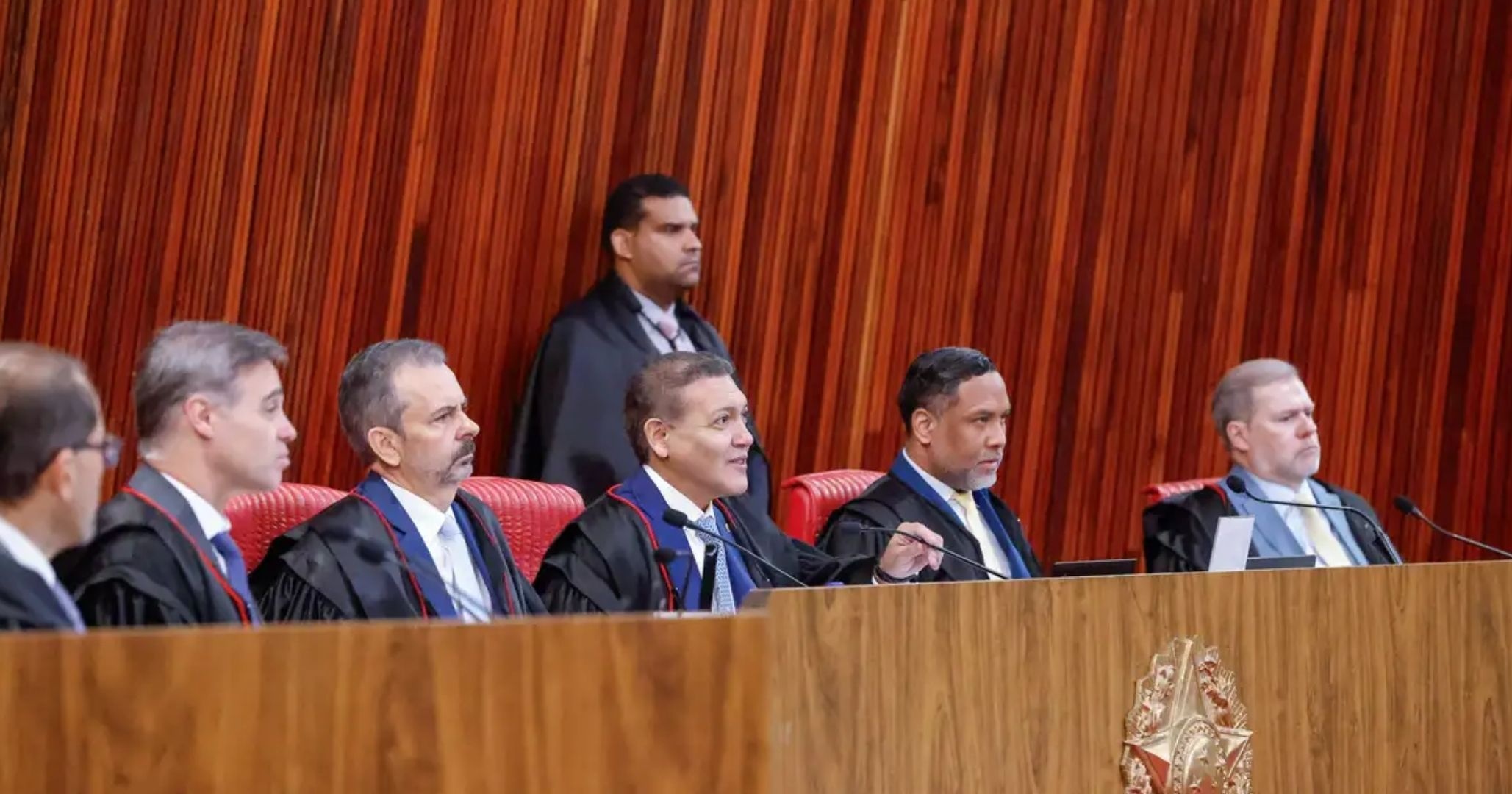 TSE determina registro obrigatório de canais de WhatsApp ligados a campanhas eleitorais