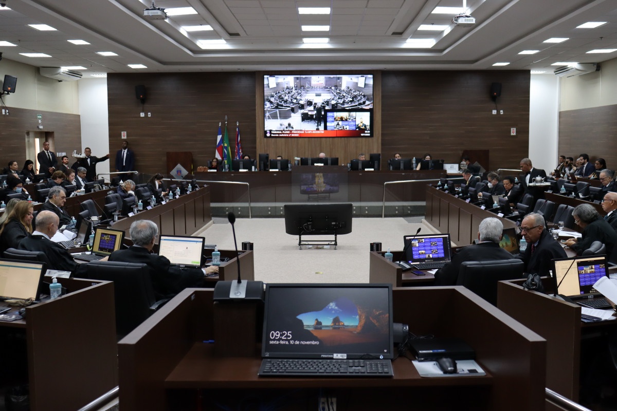 Mantido afastamento de juiz de Barreiras; relatora abre fase de provas
