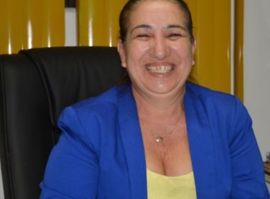 Maiquinique: Ex-prefeita tem conta liberada em caso de não pagamento de 13°