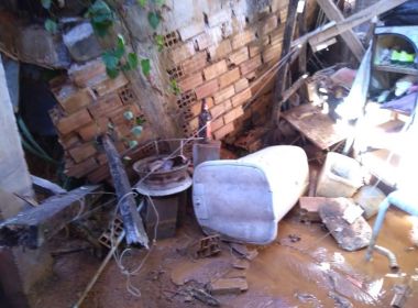 Ilhéus: Casas são invadidas por ‘mar de lama’ após rompimento de adutora