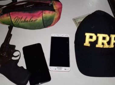 Alagoinhas: Dois são presos na BR-101 com carro roubado e arma 