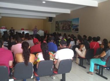 Jussara: Greve chega a 16 dias; professores cobram 3 meses de salários atrasados