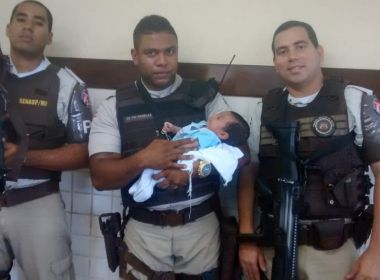 Camaçari: Bebê é abandonado na Avenida Jorge Amado e resgatado por policiais
