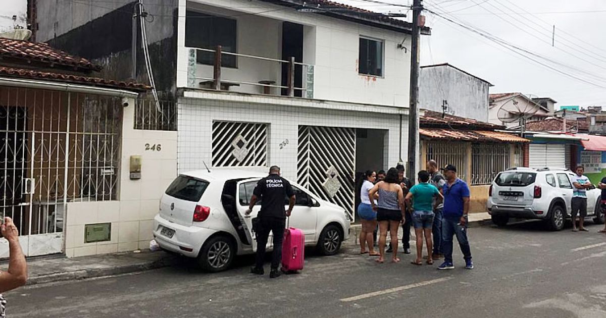 Resultado de imagem para santo antonio de jesus facadas