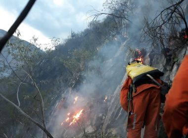 Incêndio atinge área de vegetação entre Rio de Contas e Livramento de Nossa Senhora
