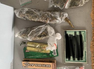 Jovens que seguiam para festa em Ituberá são presos com cocaína, LSD e ecstasy 