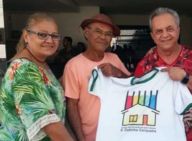 Flávio José doa 50 cestas básicas para idosos carentes de Feira de Santana